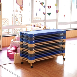 stackable daycare cots